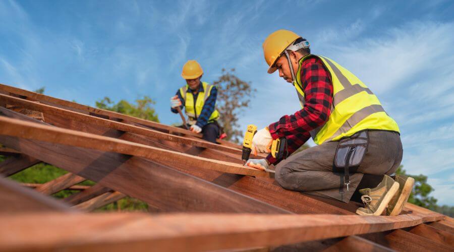 Professional gutter cleaning in Readyville, TN